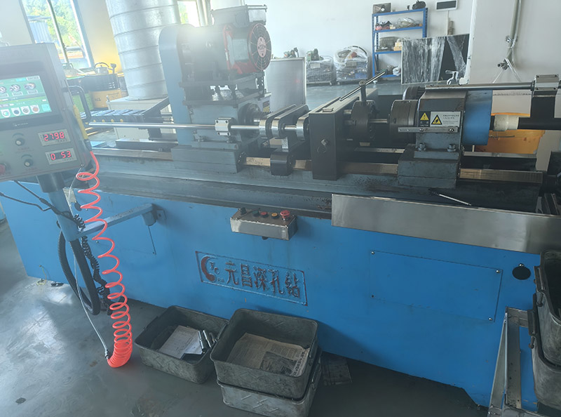 Deep-Hole / Gun Drilling